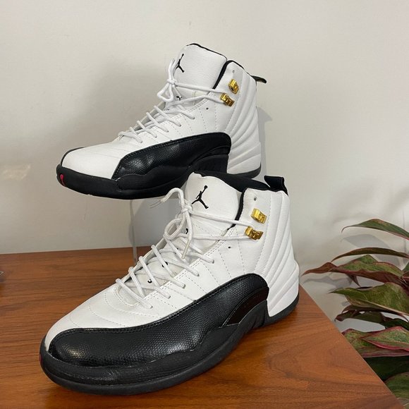 Air Jordan Sneakers 12 XII Taxi Men\'s Size 11 Jumpman 13060